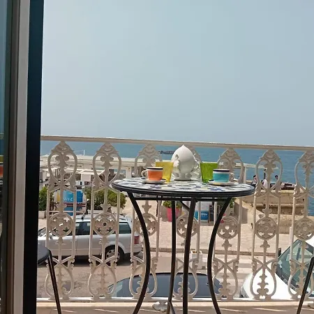 Апартаменты Dimora San Felice Il Melograno Галлиполи